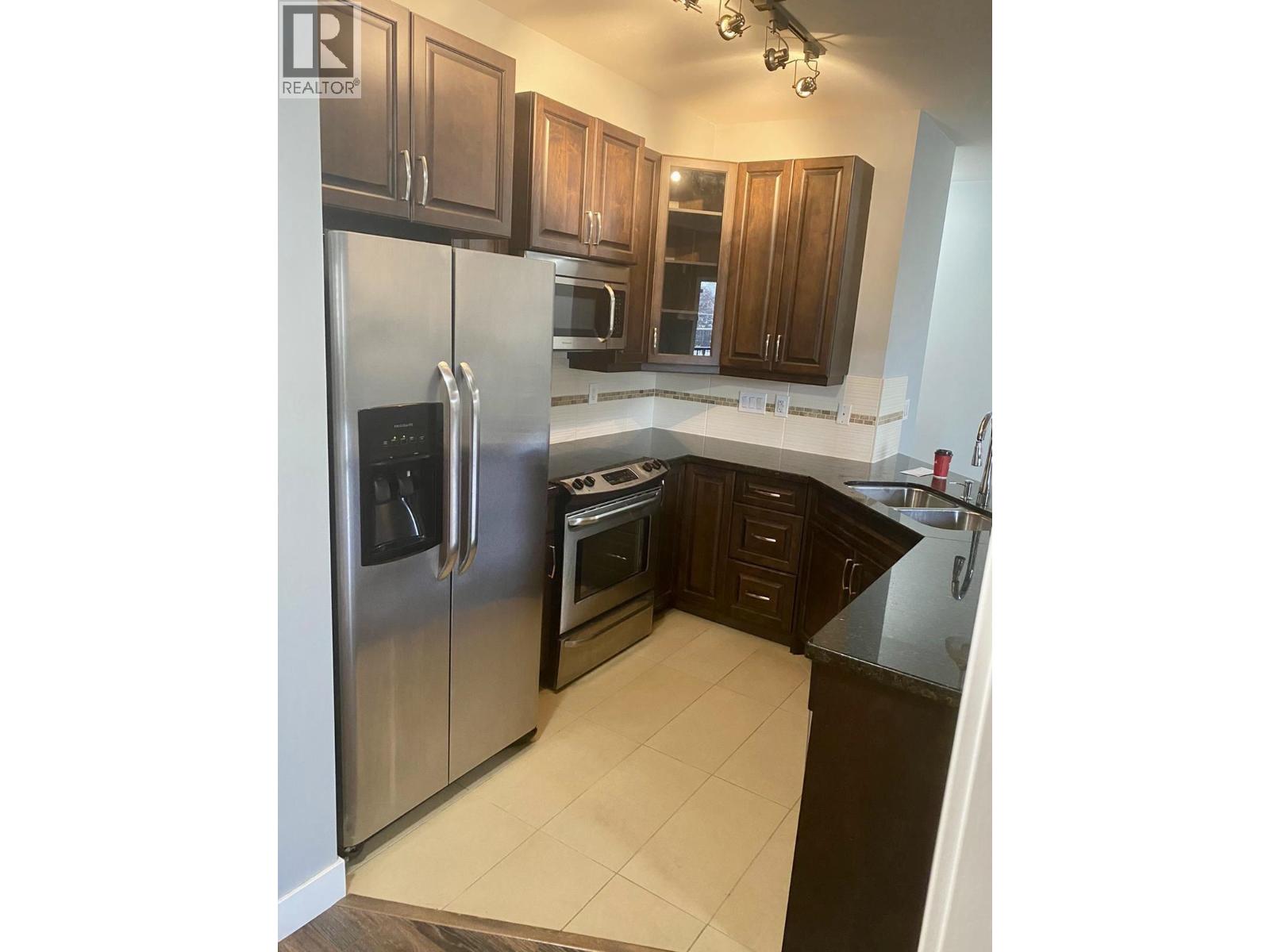 317 11935 Burnett Street, Maple Ridge, British Columbia  V2X 9A9 - Photo 2 - R3129277