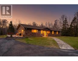421 Pole Line RD, Oliver/Paipoonge, Ontario