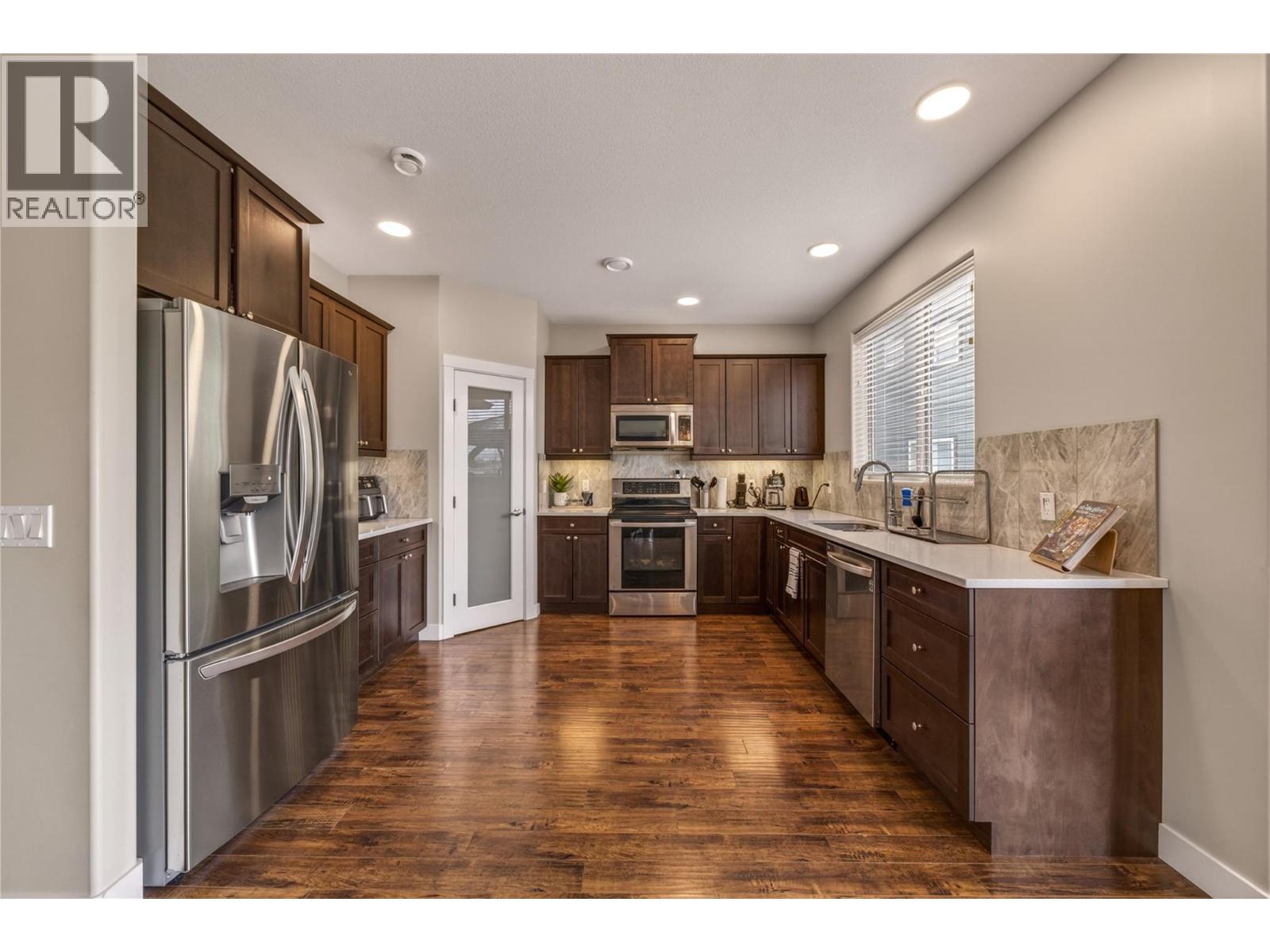 1699 Treffry Place, Summerland, British Columbia  V0H 1Z9 - Photo 2 - 10388811