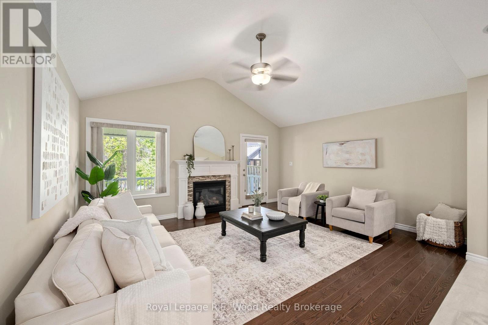 16 Colin Avenue, Tillsonburg, Ontario N4G 0E5 - Photo 11 - X13210240