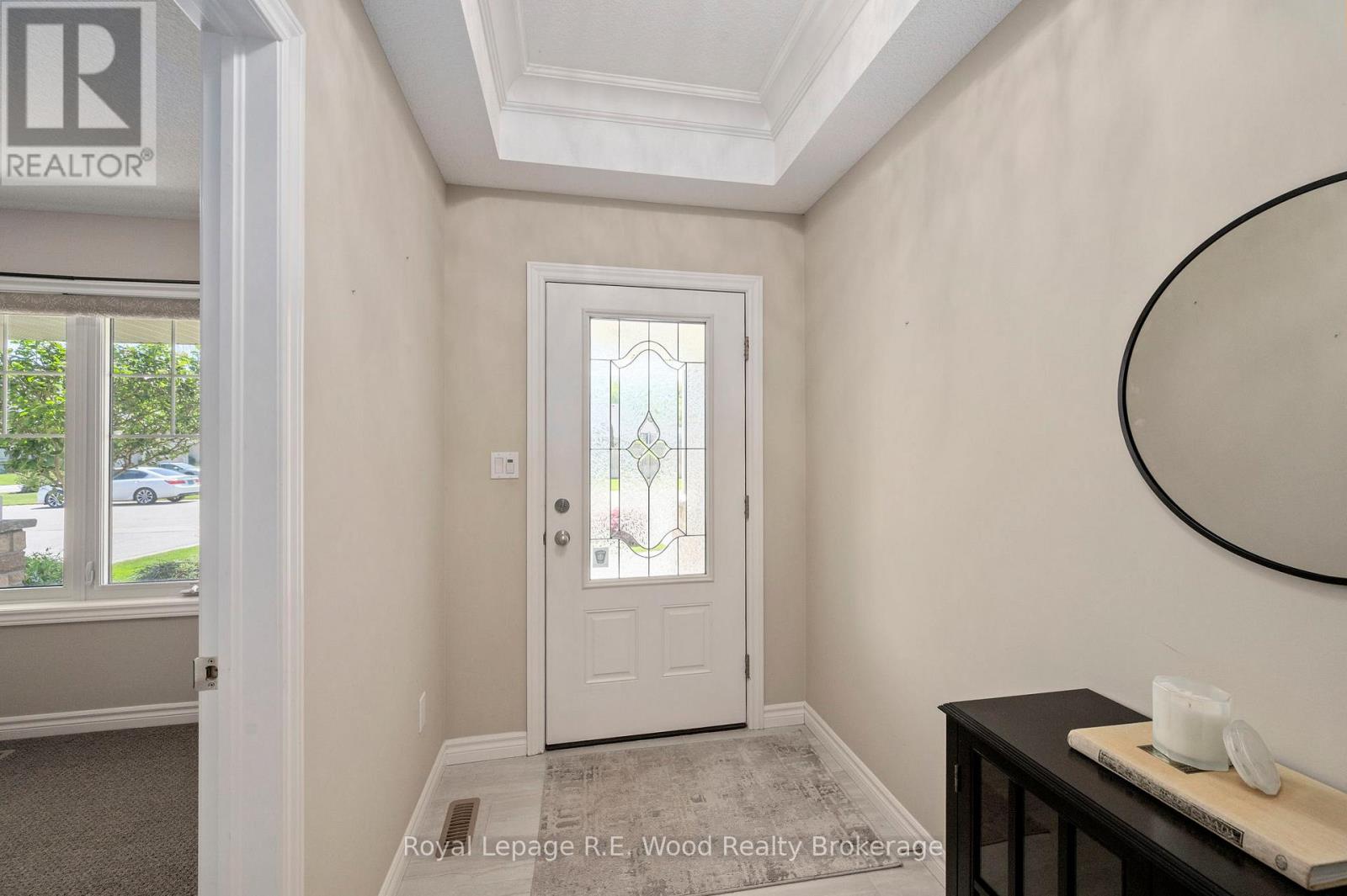 16 Colin Avenue, Tillsonburg, Ontario N4G 0E5 - Photo 4 - X13210240