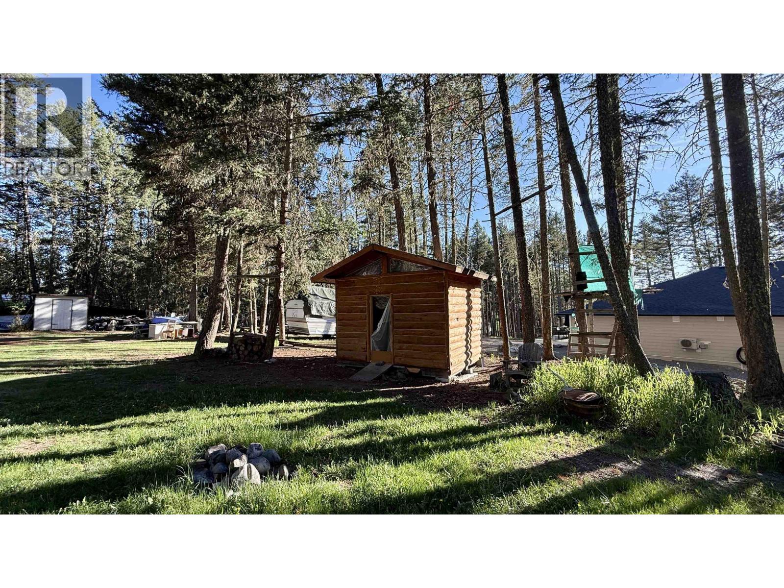 4834 Gloinnzun Drive, 108 Mile Ranch, British Columbia  V0K 2Z0 - Photo 16 - R3129335