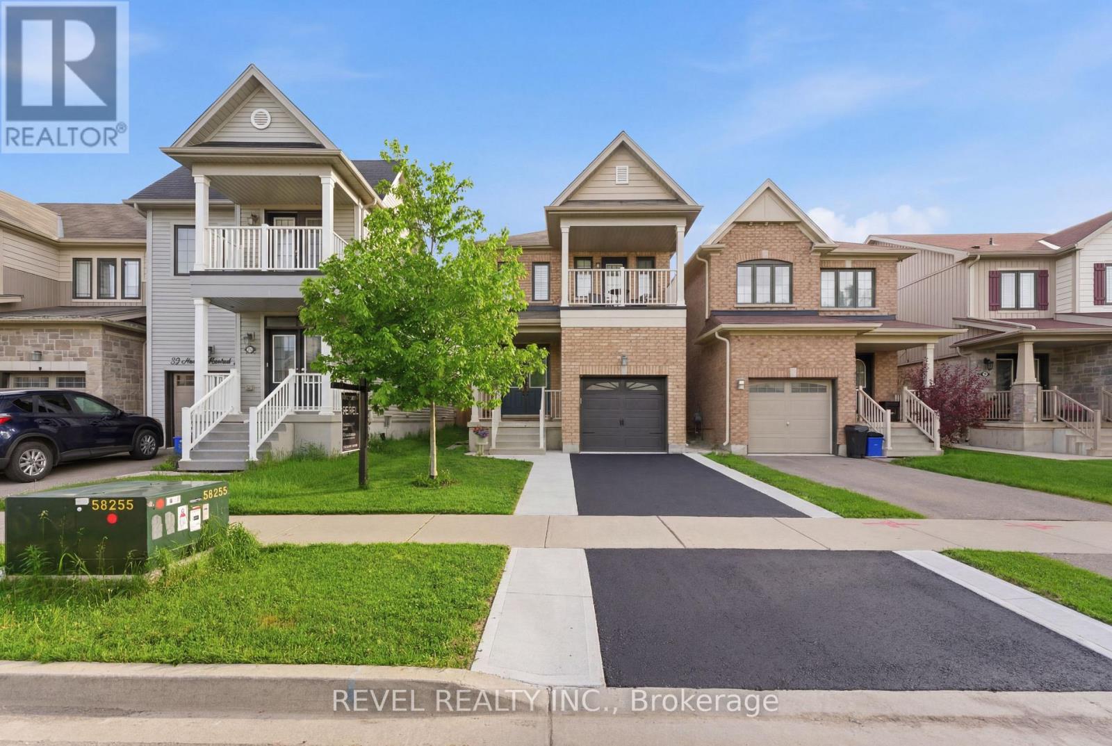 35 Arnold Marshall Boulevard, Haldimand, Ontario  N3W 0B3 - Photo 2 - X13092196