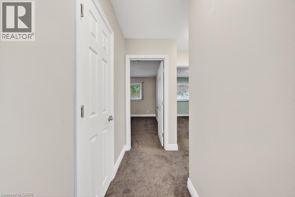 231 Limeridge Road W, Hamilton, Ontario  L9C 2C4 - Photo 15 - 40834528