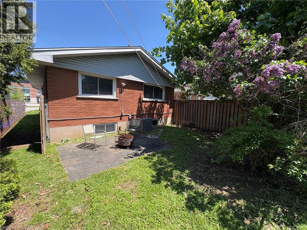 231 Limeridge Road W, Hamilton, Ontario  L9C 2C4 - Photo 28 - 40834528