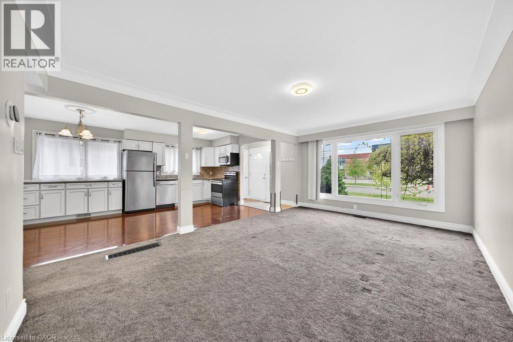 231 Limeridge Road W, Hamilton, Ontario  L9C 2C4 - Photo 6 - 40834528