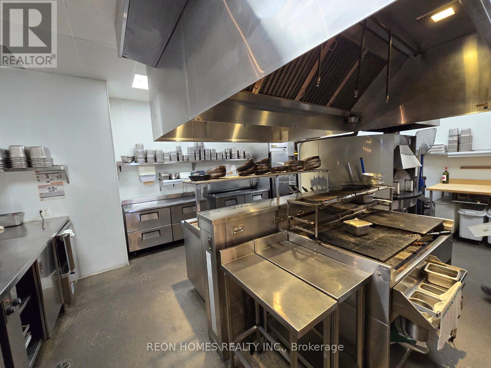 8 & 8a - 233 Earl Stewart Drive, Aurora, Ontario  L4G 6V8 - Photo 18 - N13030862