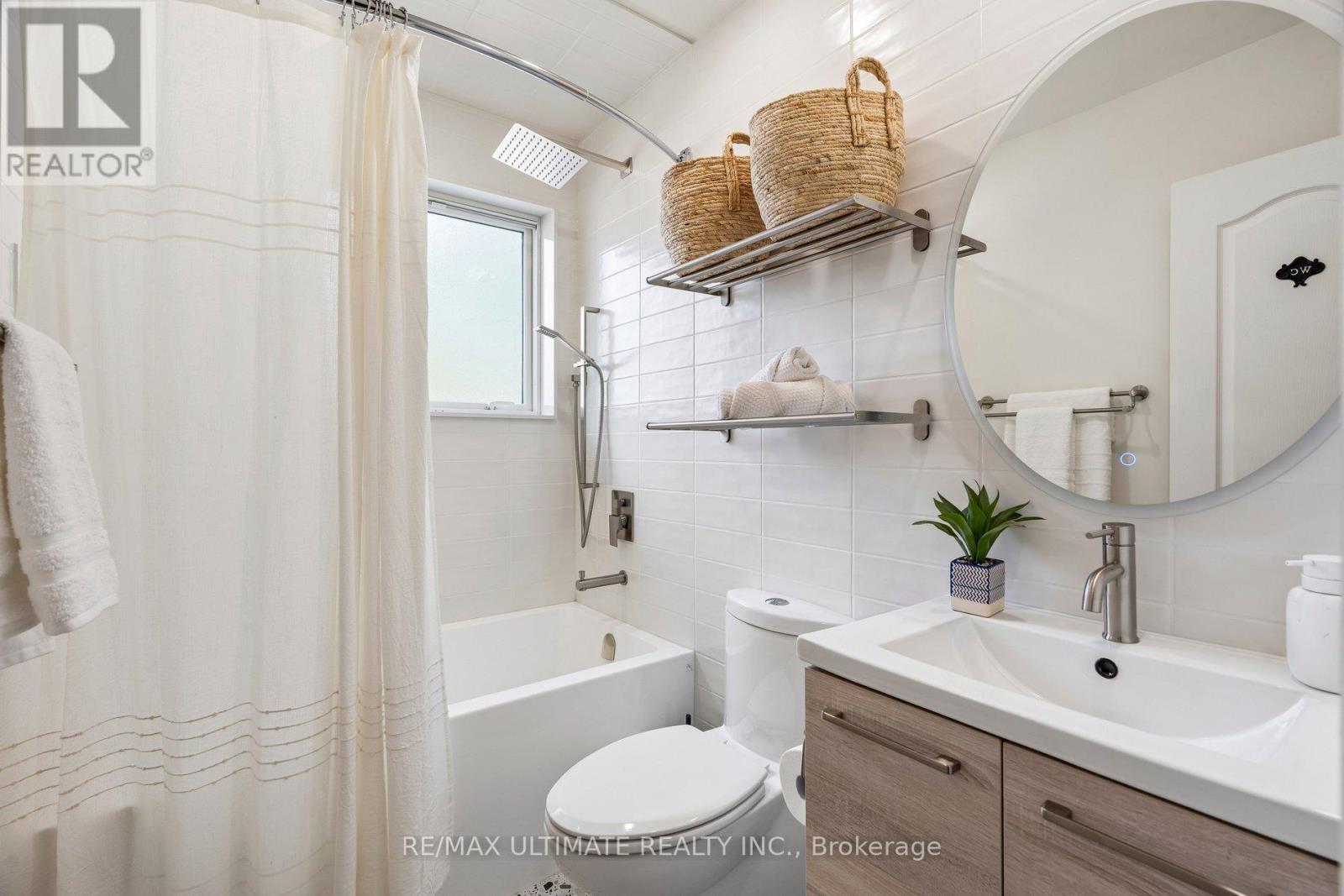 62 Lambton Avenue, Toronto, Ontario  M6N 2S1 - Photo 21 - W13187952