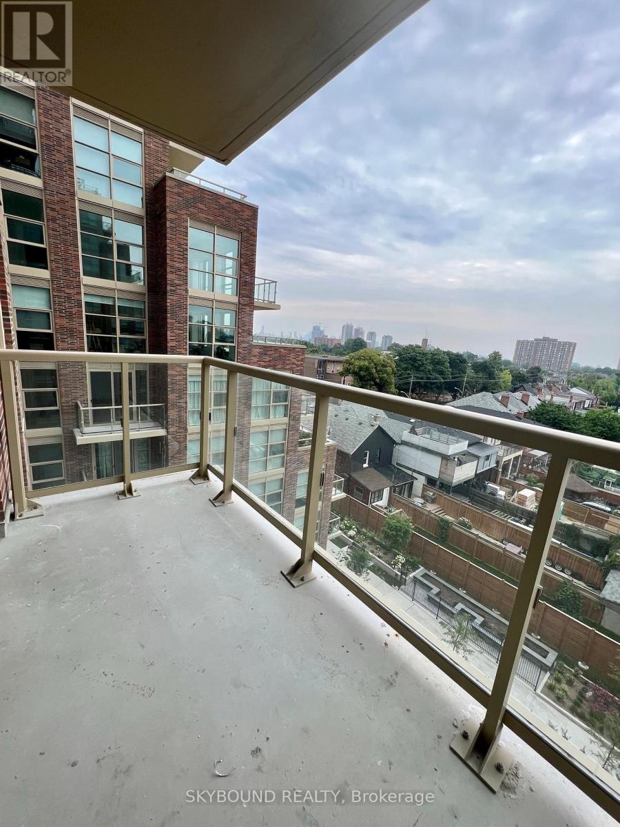627 - 1787 St. Clair Avenue W, Toronto, Ontario  M6N 0B7 - Photo 8 - W13210092