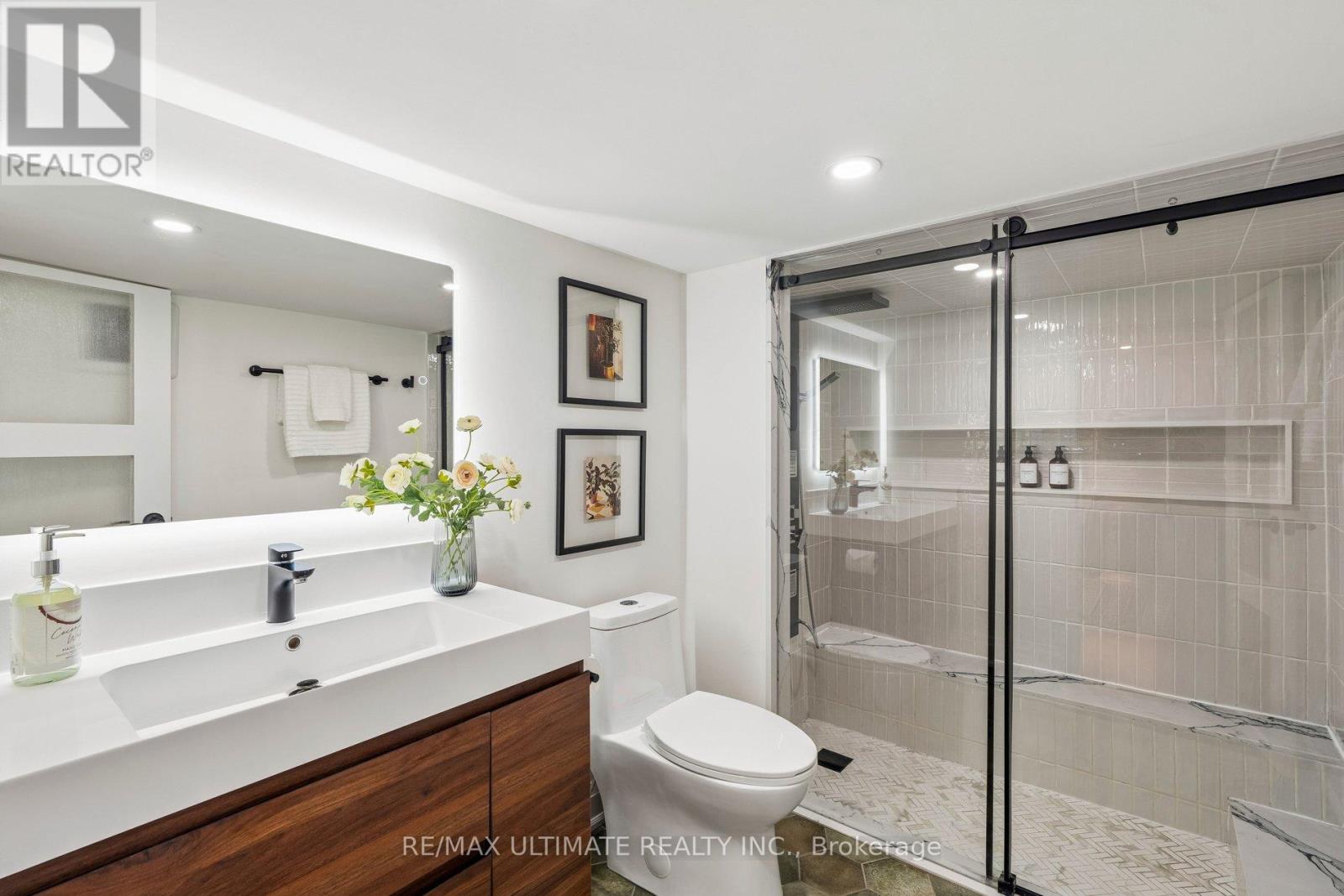 62 Lambton Avenue, Toronto, Ontario  M6N 2S1 - Photo 26 - W13187952
