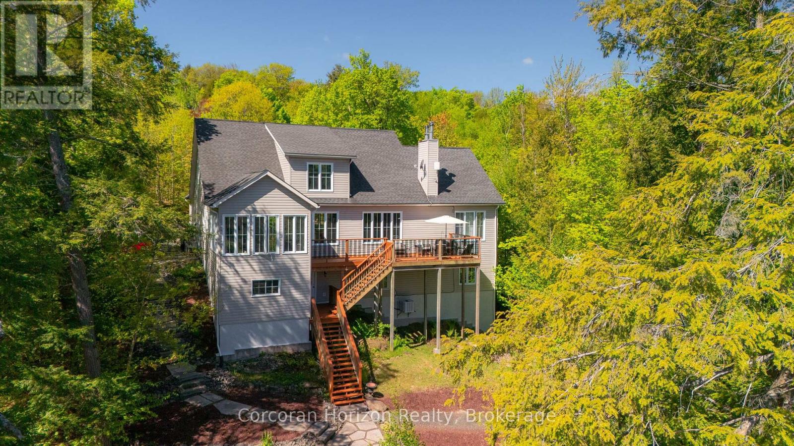 15 LYNDSEY LANE, McKellar, Ontario