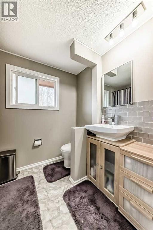 3014 Doverville Crescent Se, Calgary, Alberta  T2B 1T9 - Photo 28 - A2311619