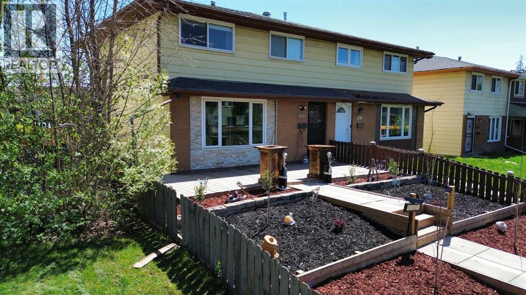 3014 Doverville Crescent Se, Calgary, Alberta  T2B 1T9 - Photo 3 - A2311619