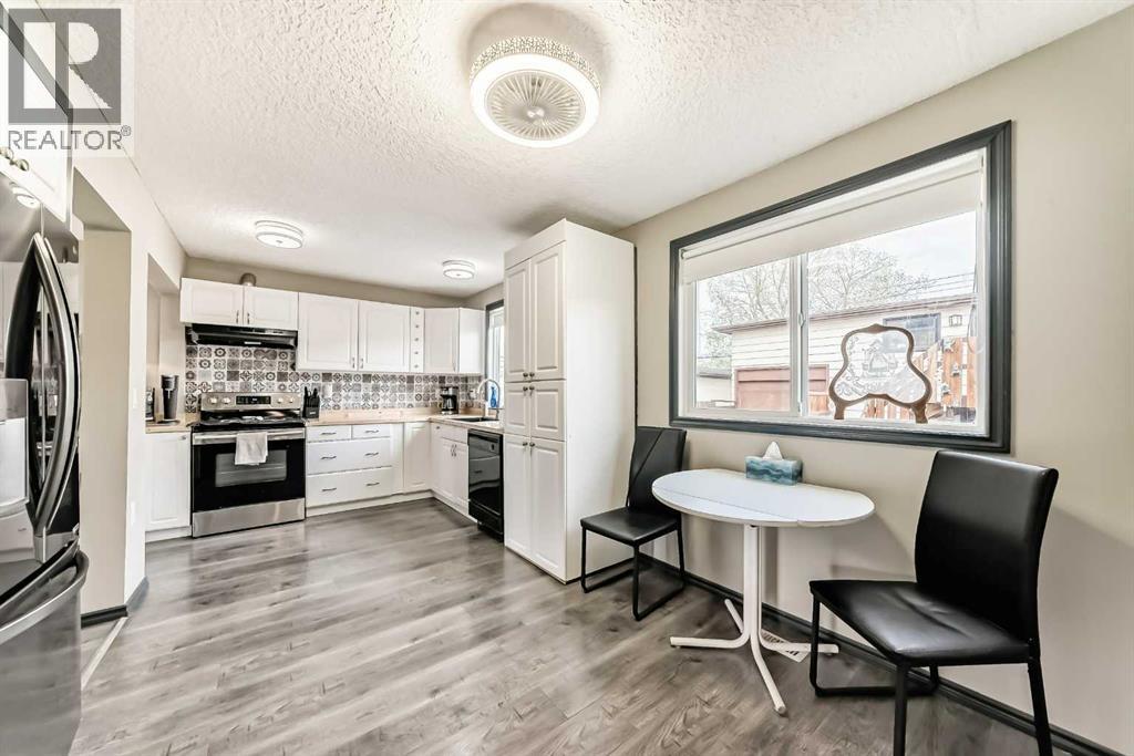 3014 Doverville Crescent Se, Calgary, Alberta  T2B 1T9 - Photo 13 - A2311619