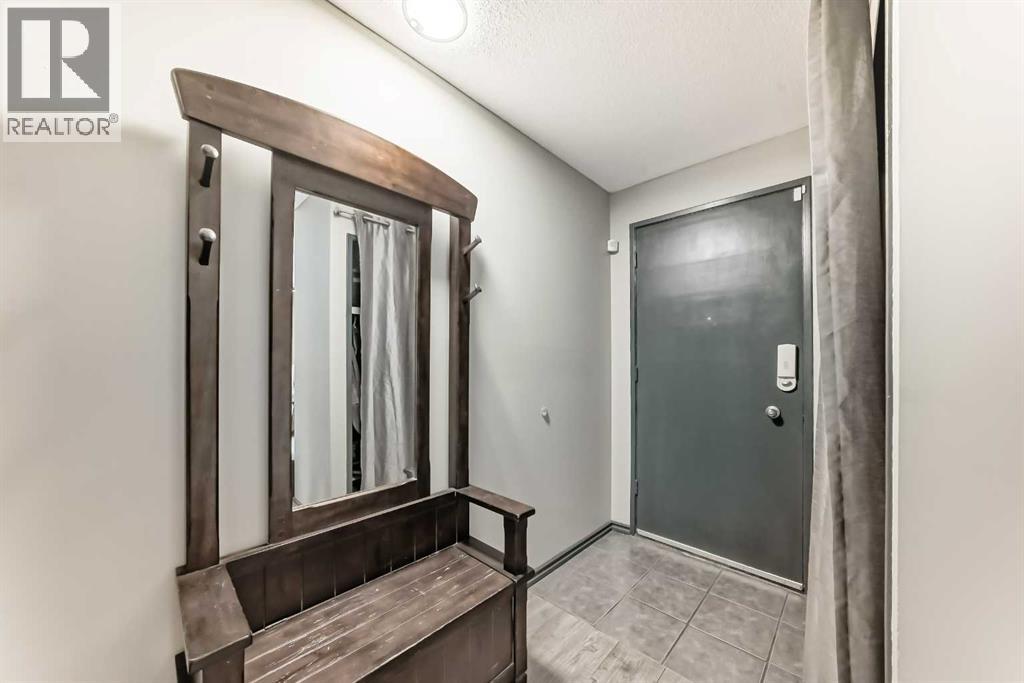 3014 Doverville Crescent Se, Calgary, Alberta  T2B 1T9 - Photo 4 - A2311619