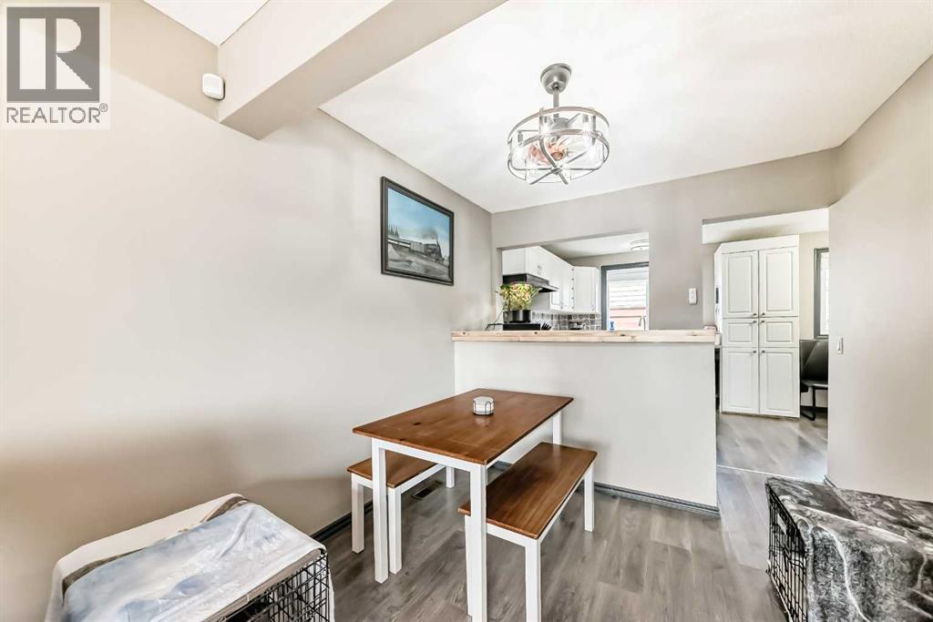 3014 Doverville Crescent Se, Calgary, Alberta  T2B 1T9 - Photo 15 - A2311619