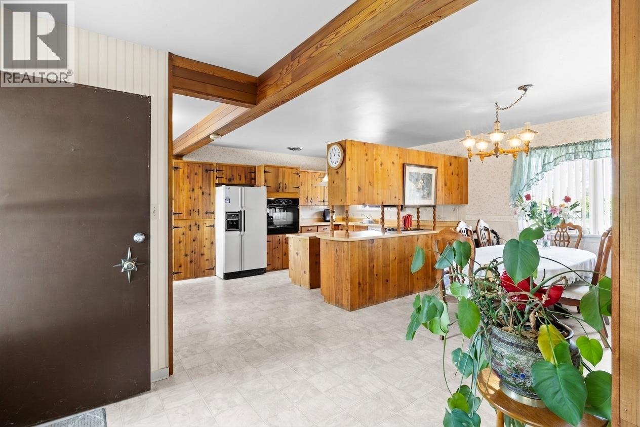5231 Lakeshore Drive, Osoyoos, British Columbia  V0H 1V6 - Photo 24 - 10388312