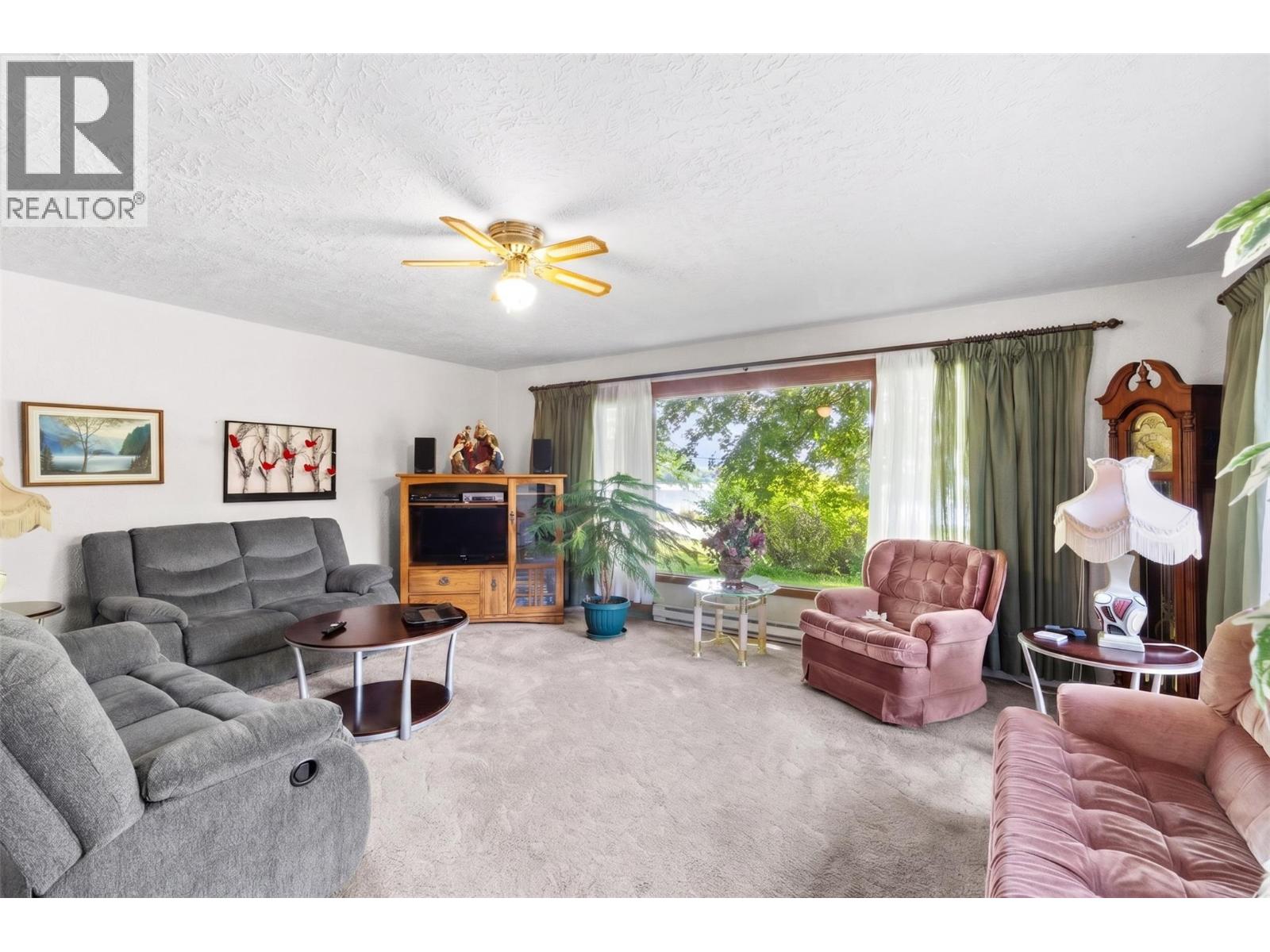 5231 Lakeshore Drive, Osoyoos, British Columbia  V0H 1V6 - Photo 35 - 10388312