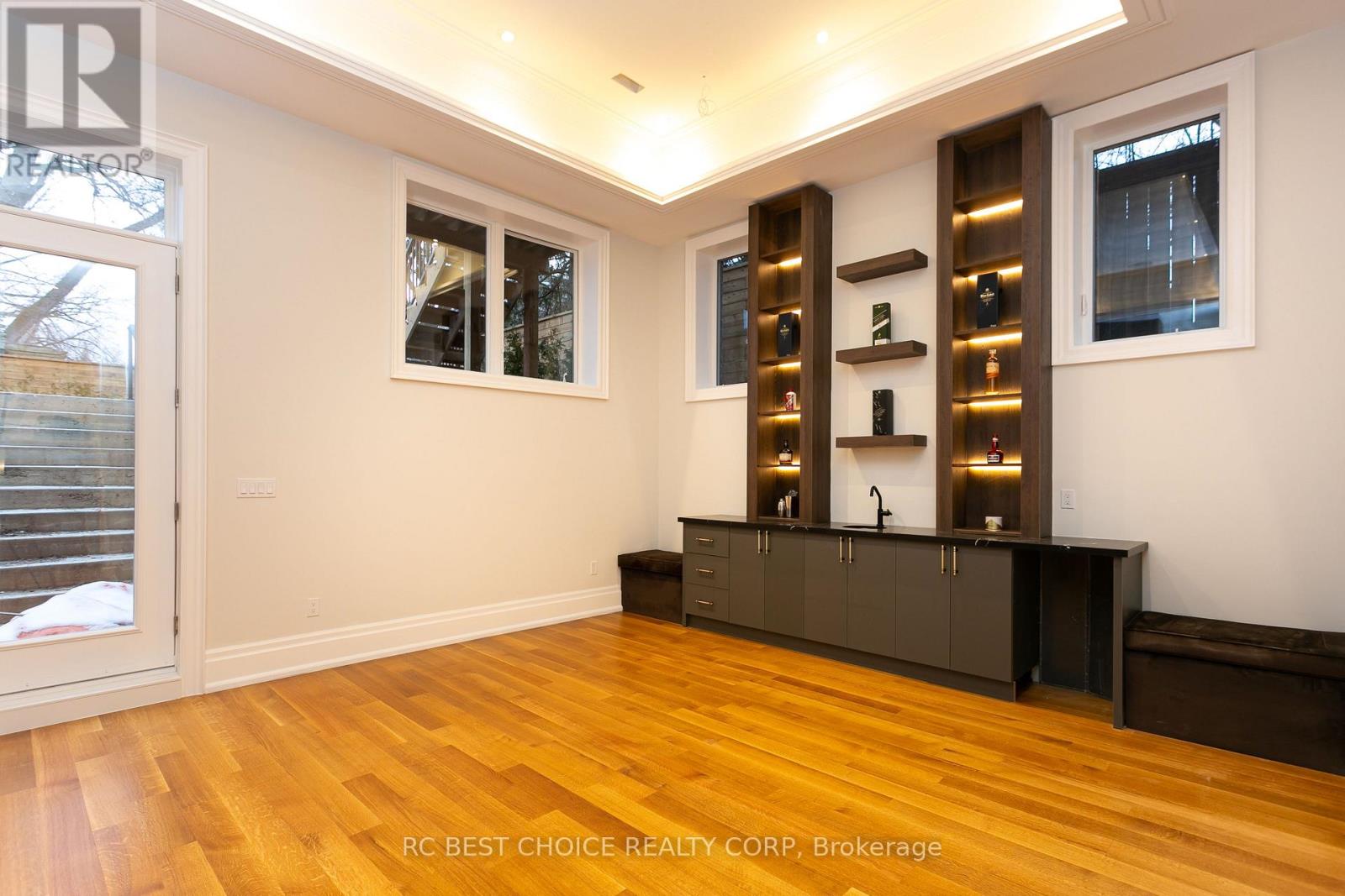 184 Mcrae Drive, Toronto, Ontario  M4G 1T1 - Photo 21 - C13209904