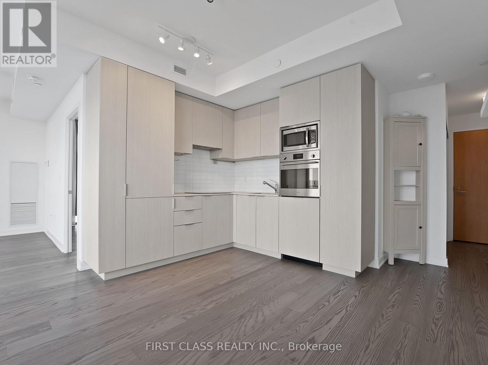 6011 - 11 Wellesley Street W, Toronto, Ontario  M4Y 0G4 - Photo 7 - C13210084