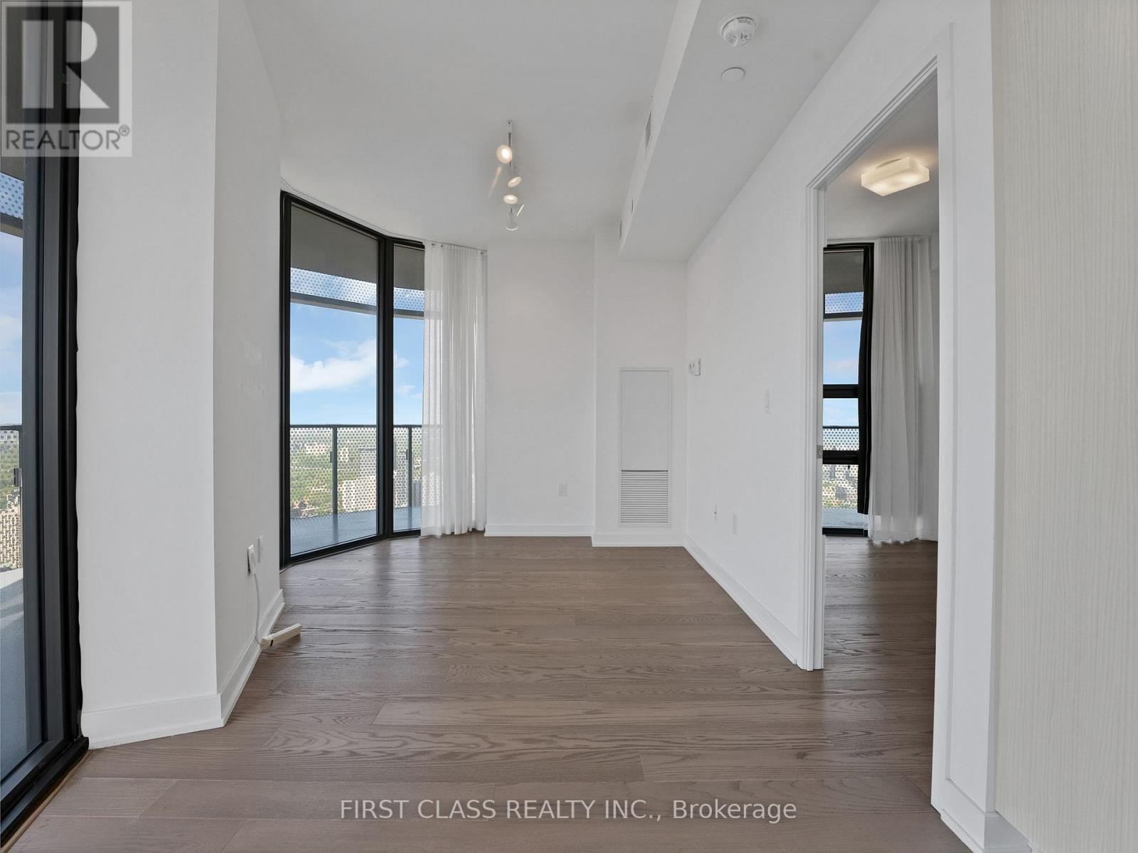 6011 - 11 Wellesley Street W, Toronto, Ontario  M4Y 0G4 - Photo 8 - C13210084