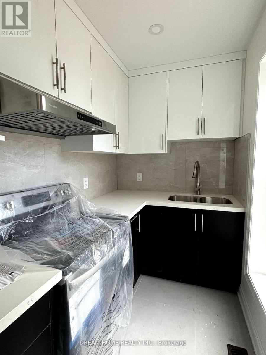 102 - 643 Bathurst Street, Toronto, Ontario  M5S 2R2 - Photo 3 - C13210130