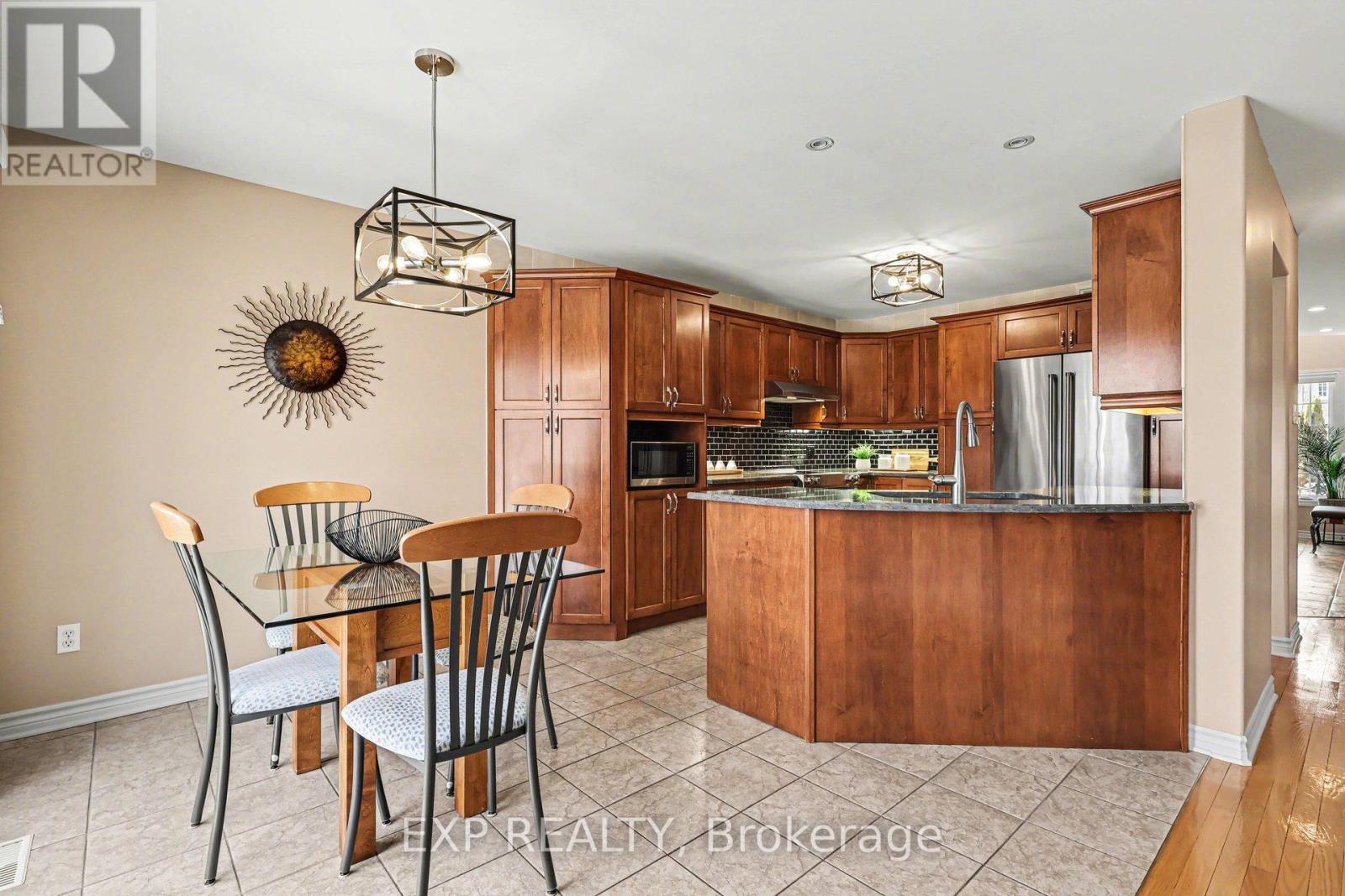 91 Rembrandt Drive, Russell, Ontario  K0A 1W0 - Photo 13 - X12956126