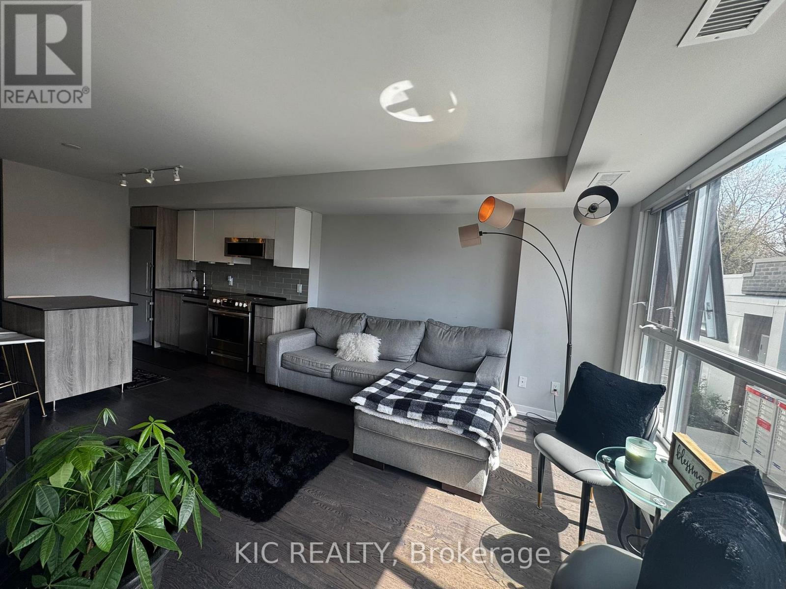 221 - 1401 O'connor Drive, Toronto, Ontario  M4B 2V5 - Photo 23 - E13210152