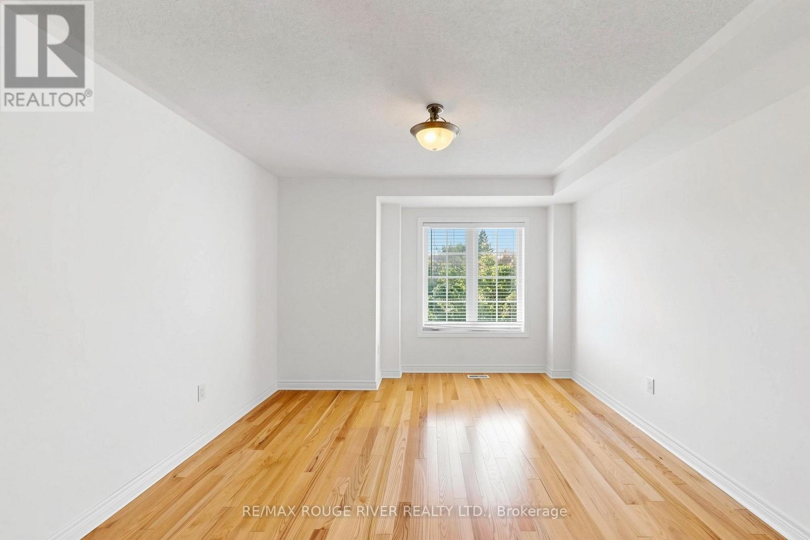 3644c St Clair Avenue E, Toronto, Ontario  M1N 0A5 - Photo 17 - E13210282