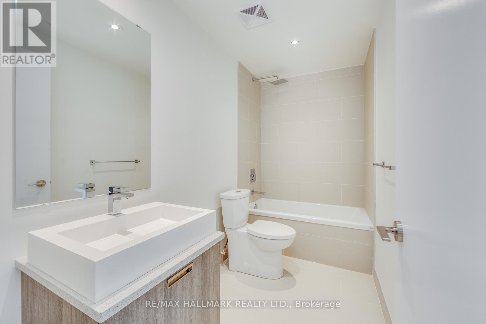 419 - 246 Logan Avenue, Toronto, Ontario  M4M 0E9 - Photo 26 - E13210290