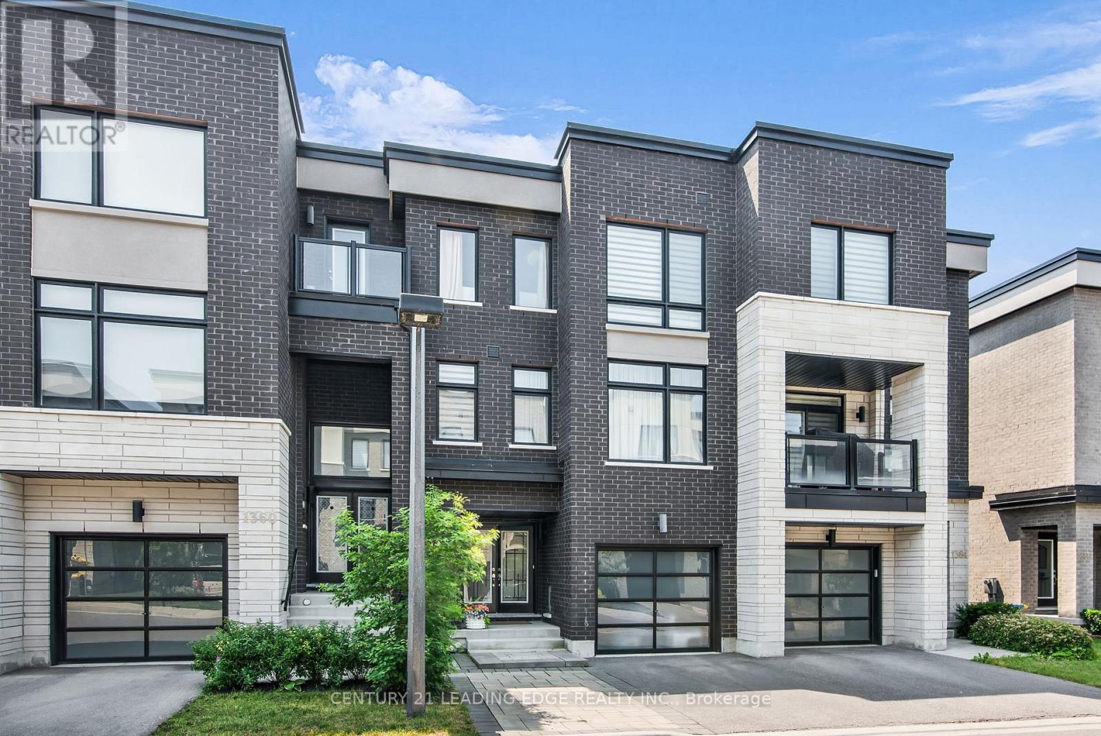 1362 Gull Crossing N, Pickering, Ontario  L1W 0B7 - Photo 2 - E13210334