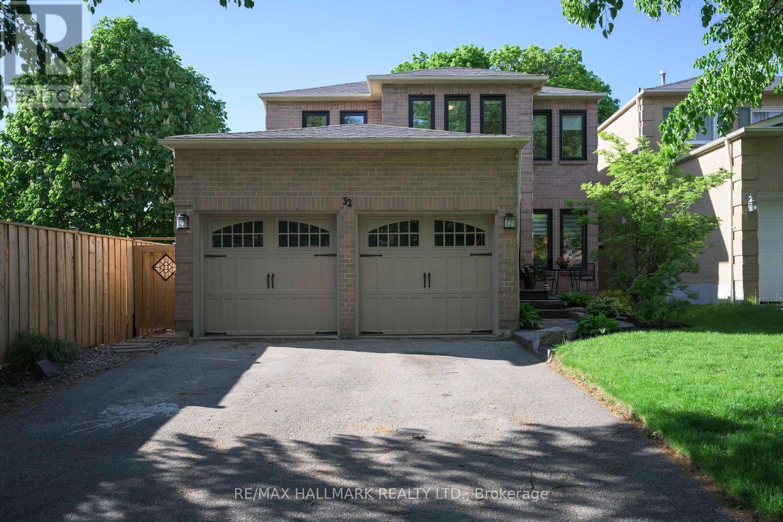 32 LOCKER DRIVE, Ajax, Ontario