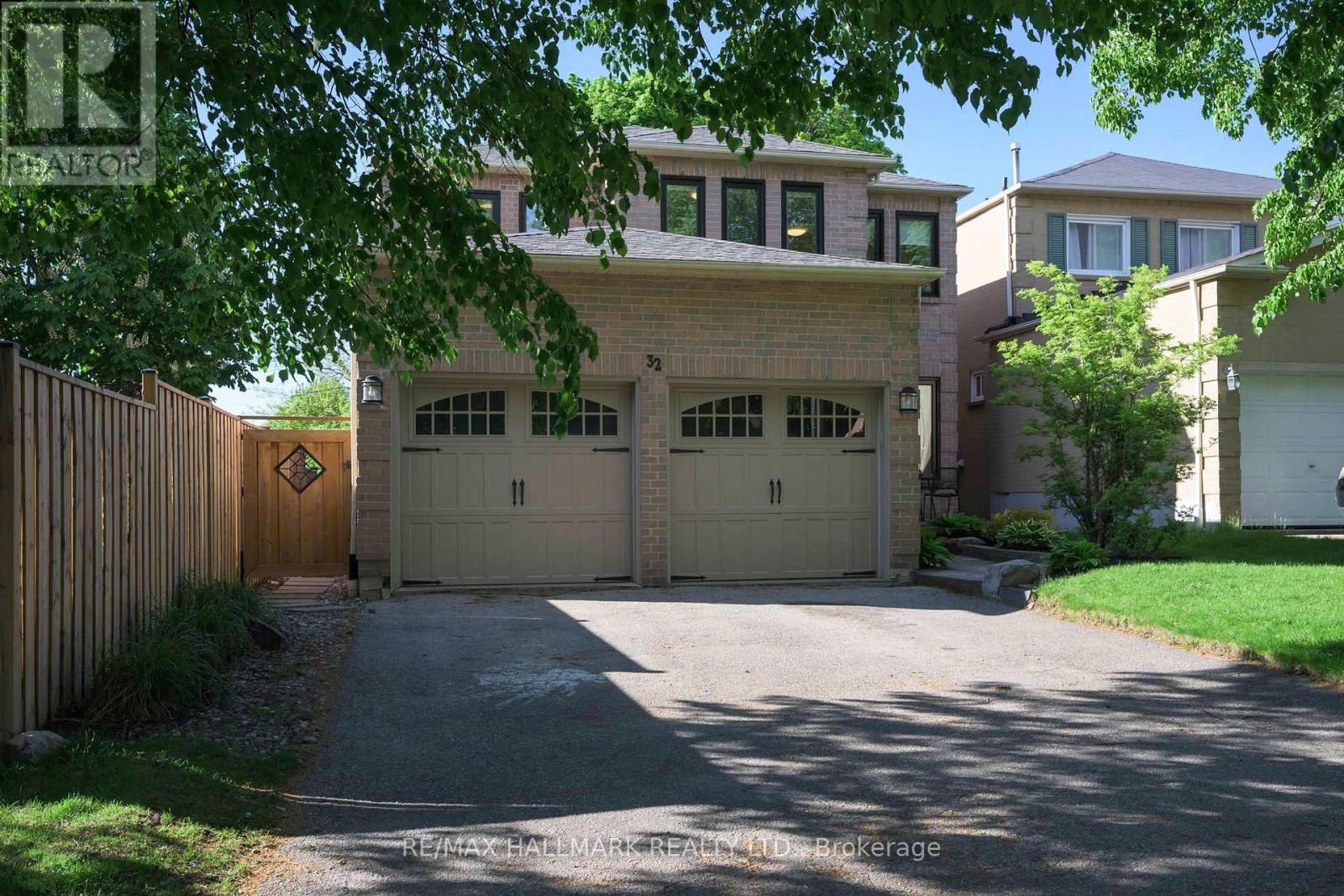 32 Locker Drive, Ajax, Ontario  L1T 3K8 - Photo 2 - E13210340