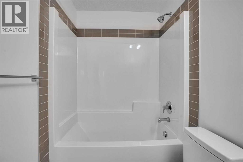 26 Amblehurst Path NW, Calgary, Alberta  T3P 1W8 - Photo 20 - A2297433
