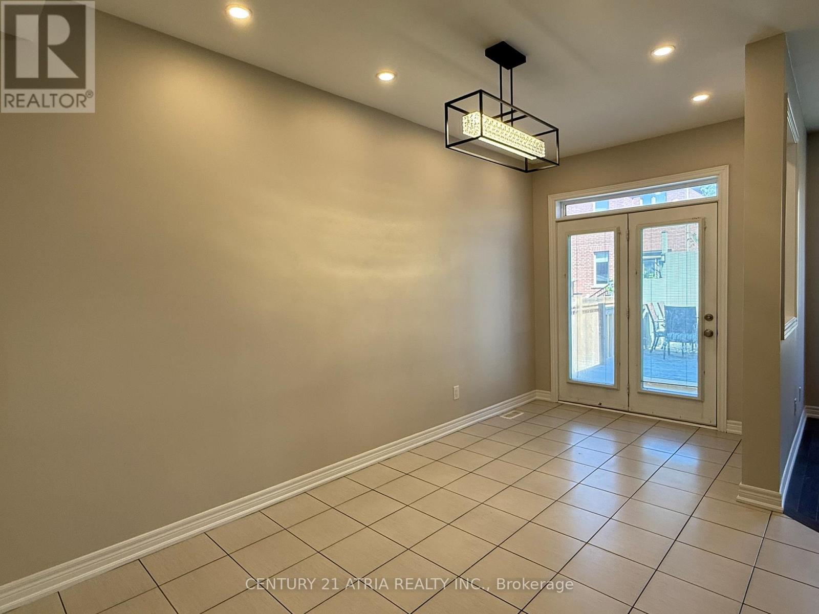 52 Luzon Avenue, Markham, Ontario  L6B 1N6 - Photo 12 - N13210098