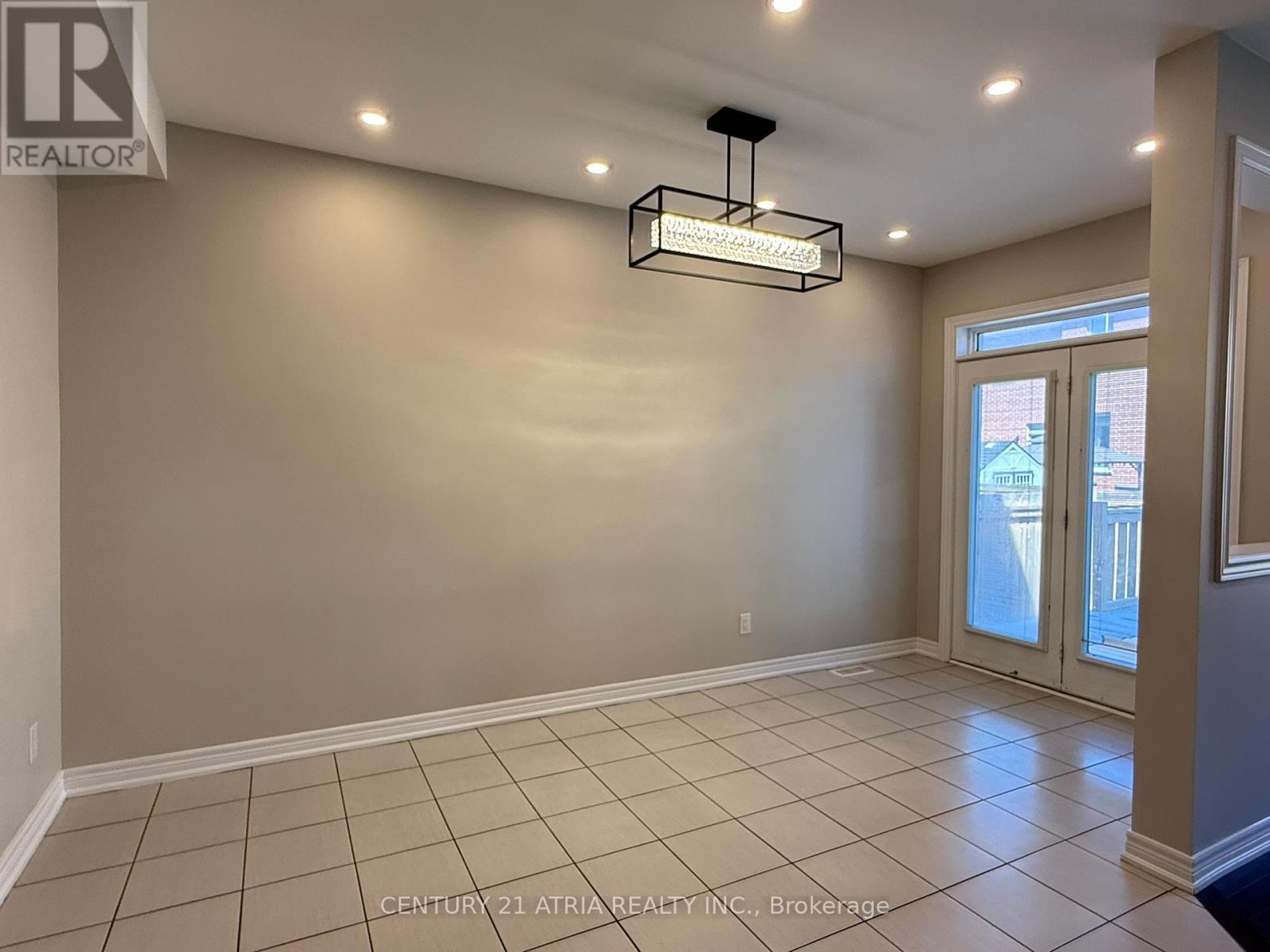 52 Luzon Avenue, Markham, Ontario  L6B 1N6 - Photo 13 - N13210098