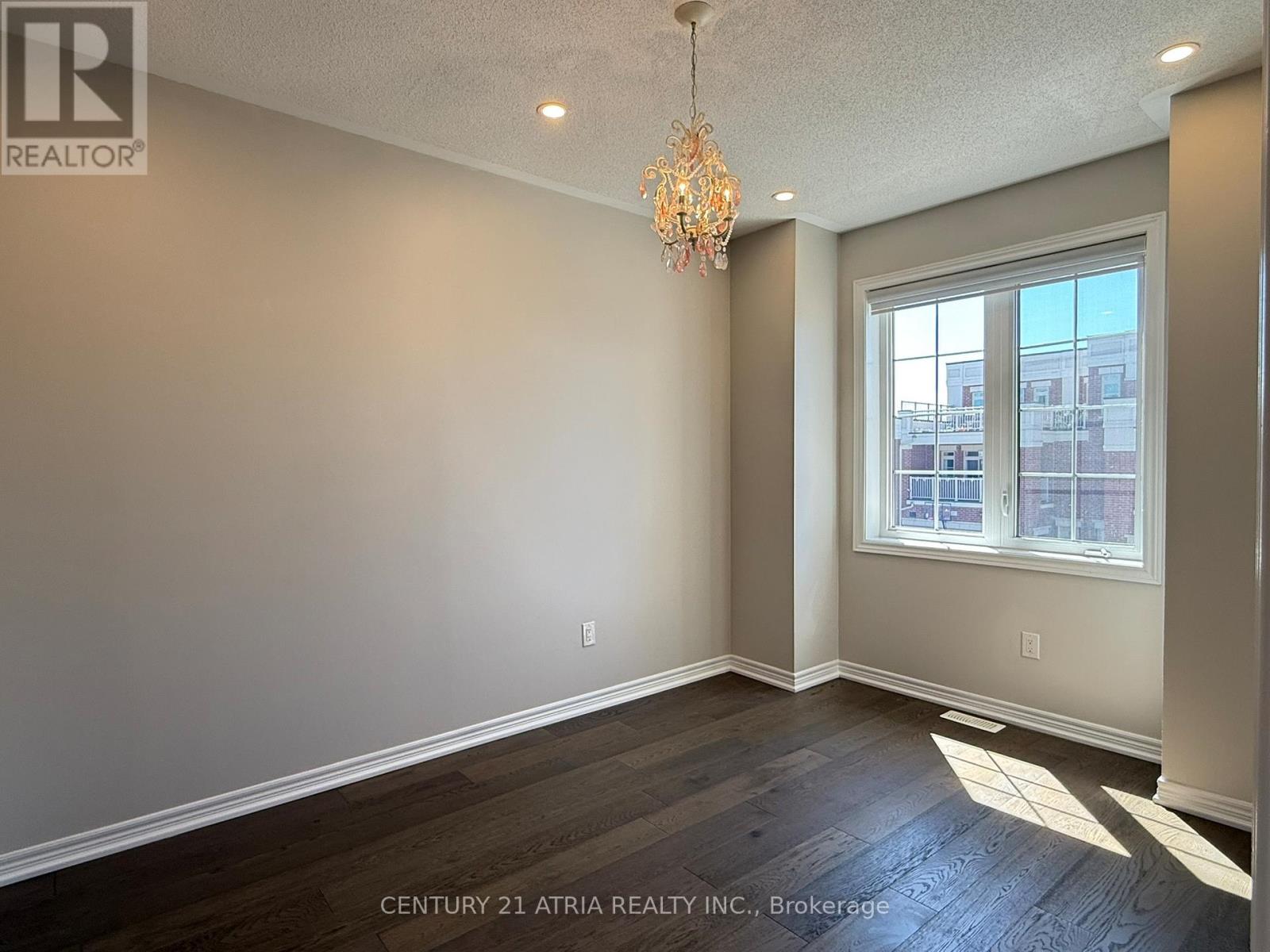 52 Luzon Avenue, Markham, Ontario  L6B 1N6 - Photo 19 - N13210098