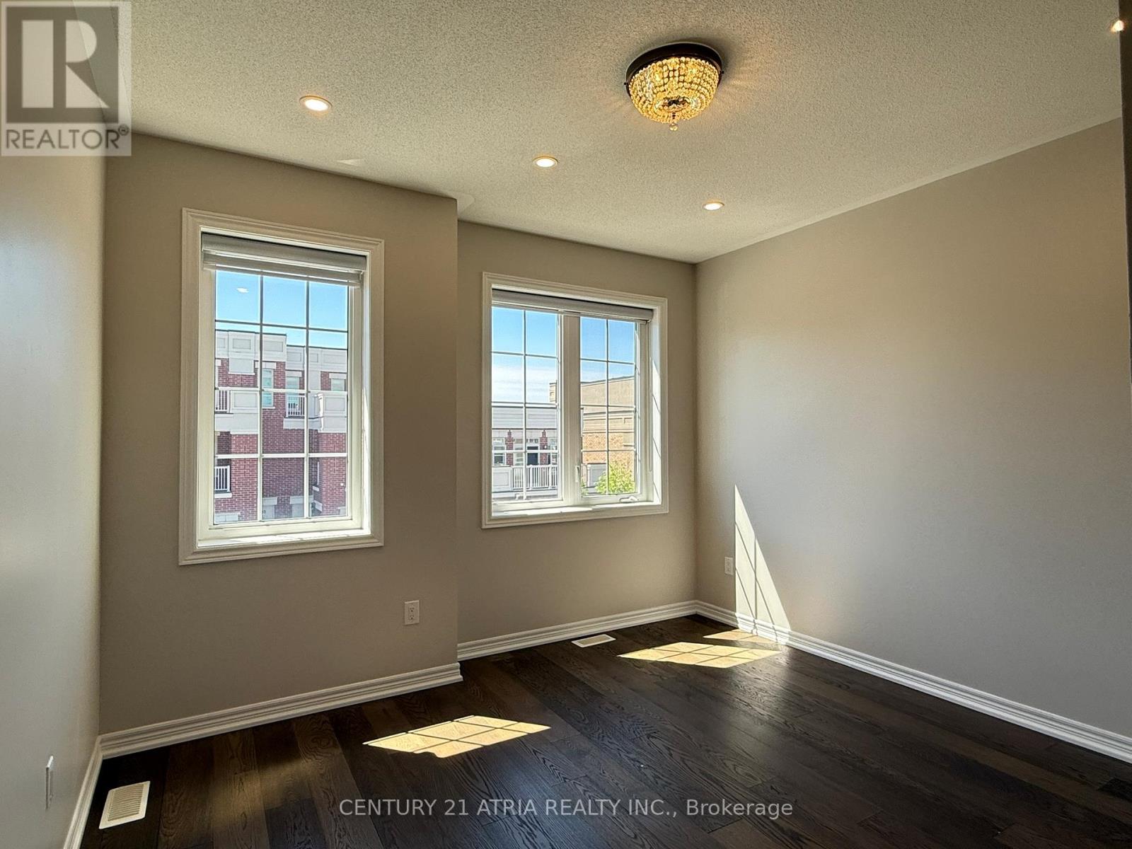 52 Luzon Avenue, Markham, Ontario  L6B 1N6 - Photo 23 - N13210098