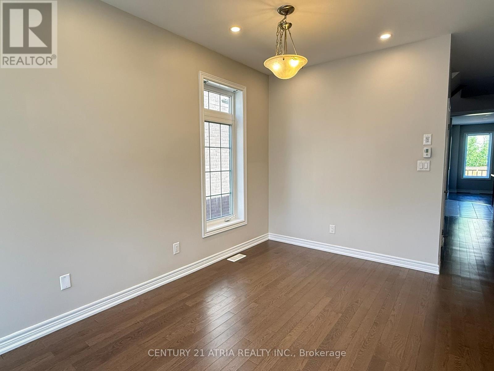 52 Luzon Avenue, Markham, Ontario  L6B 1N6 - Photo 5 - N13210098