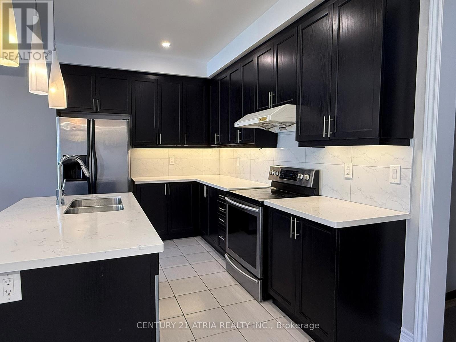 52 Luzon Avenue, Markham, Ontario  L6B 1N6 - Photo 7 - N13210098