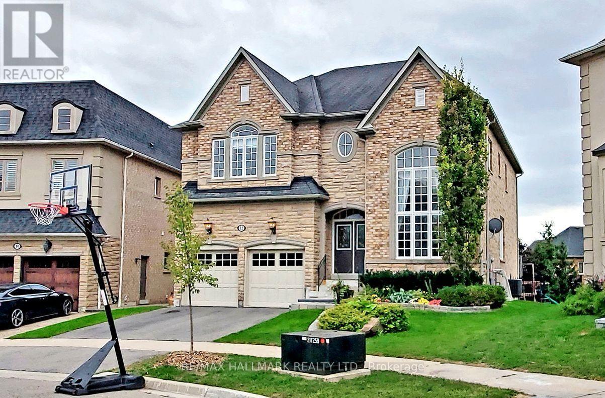 12 Sachet Drive, Richmond Hill, Ontario  L4E 4S1 - Photo 2 - N13210106