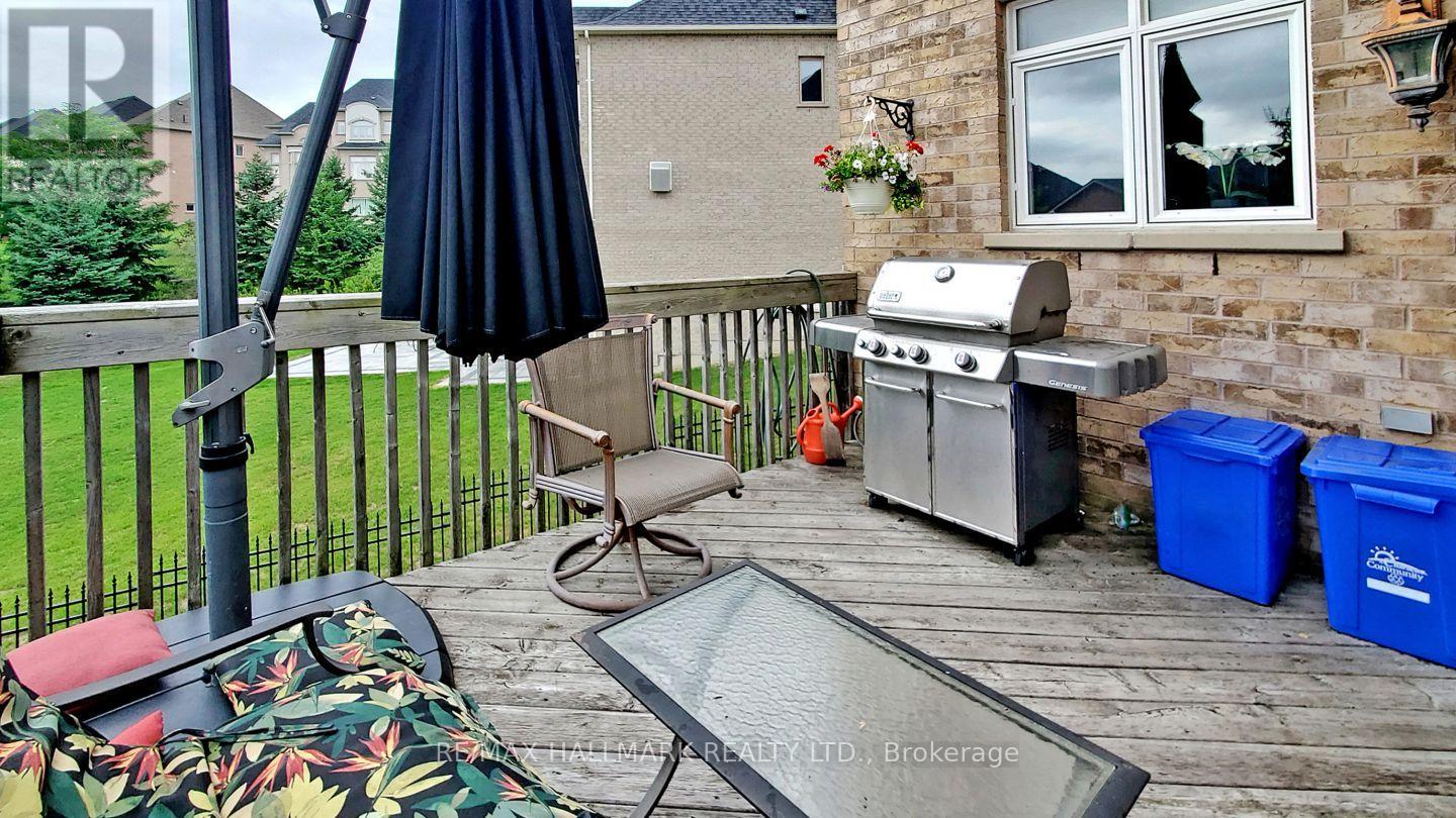 12 Sachet Drive, Richmond Hill, Ontario  L4E 4S1 - Photo 46 - N13210106
