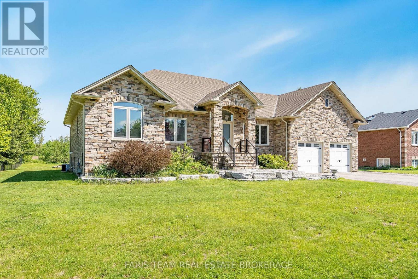30 Fisher Drive, Adjala-Tosorontio, Ontario  L0M 1J0 - Photo 3 - N13210178