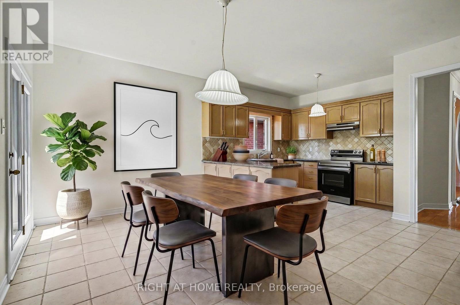 251 Sonoma Boulevard, Vaughan, Ontario  L4H 1R5 - Photo 8 - N13210236