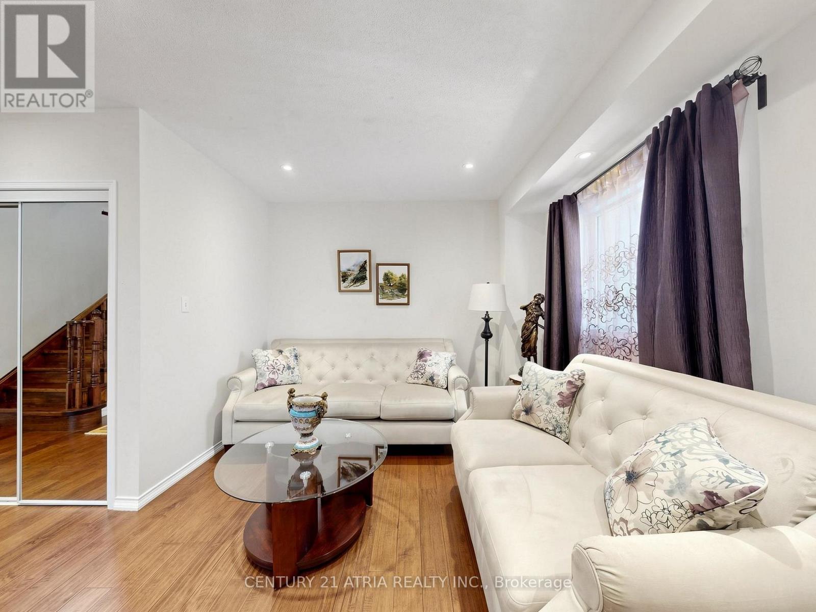 122 Fadine Road, Newmarket, Ontario  L3X 2P2 - Photo 5 - N13210238