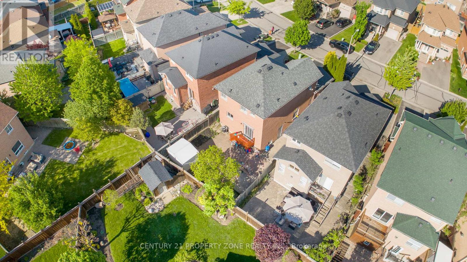 24 Signet Way, Vaughan, Ontario  L4H 2E3 - Photo 3 - N13210244