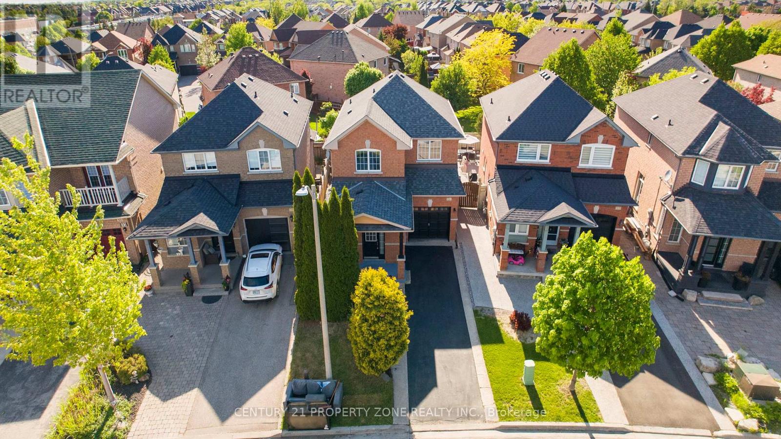 24 Signet Way, Vaughan, Ontario  L4H 2E3 - Photo 4 - N13210244