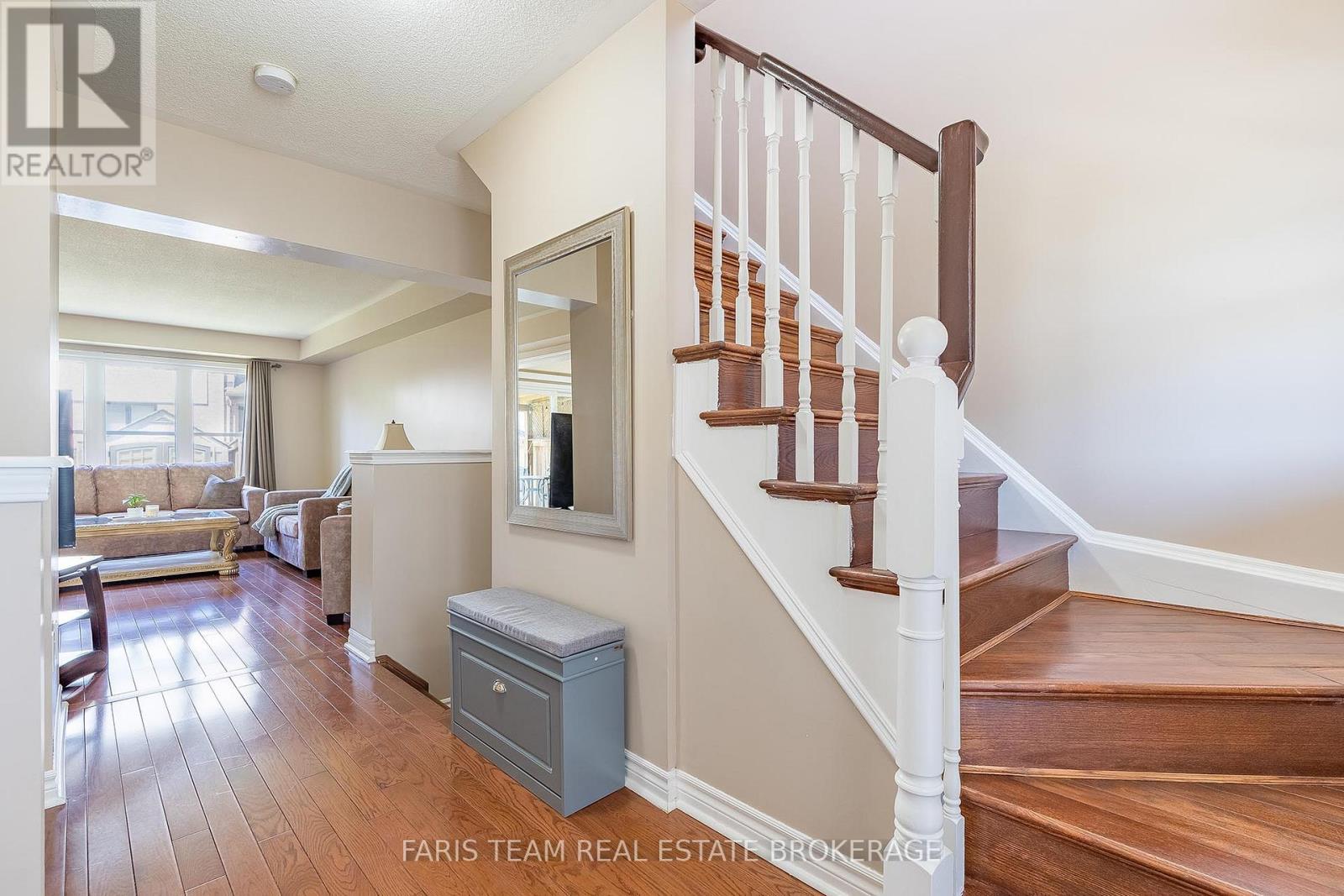 164 John W Taylor Avenue, New Tecumseth, Ontario  L9R 0E6 - Photo 7 - N13210284