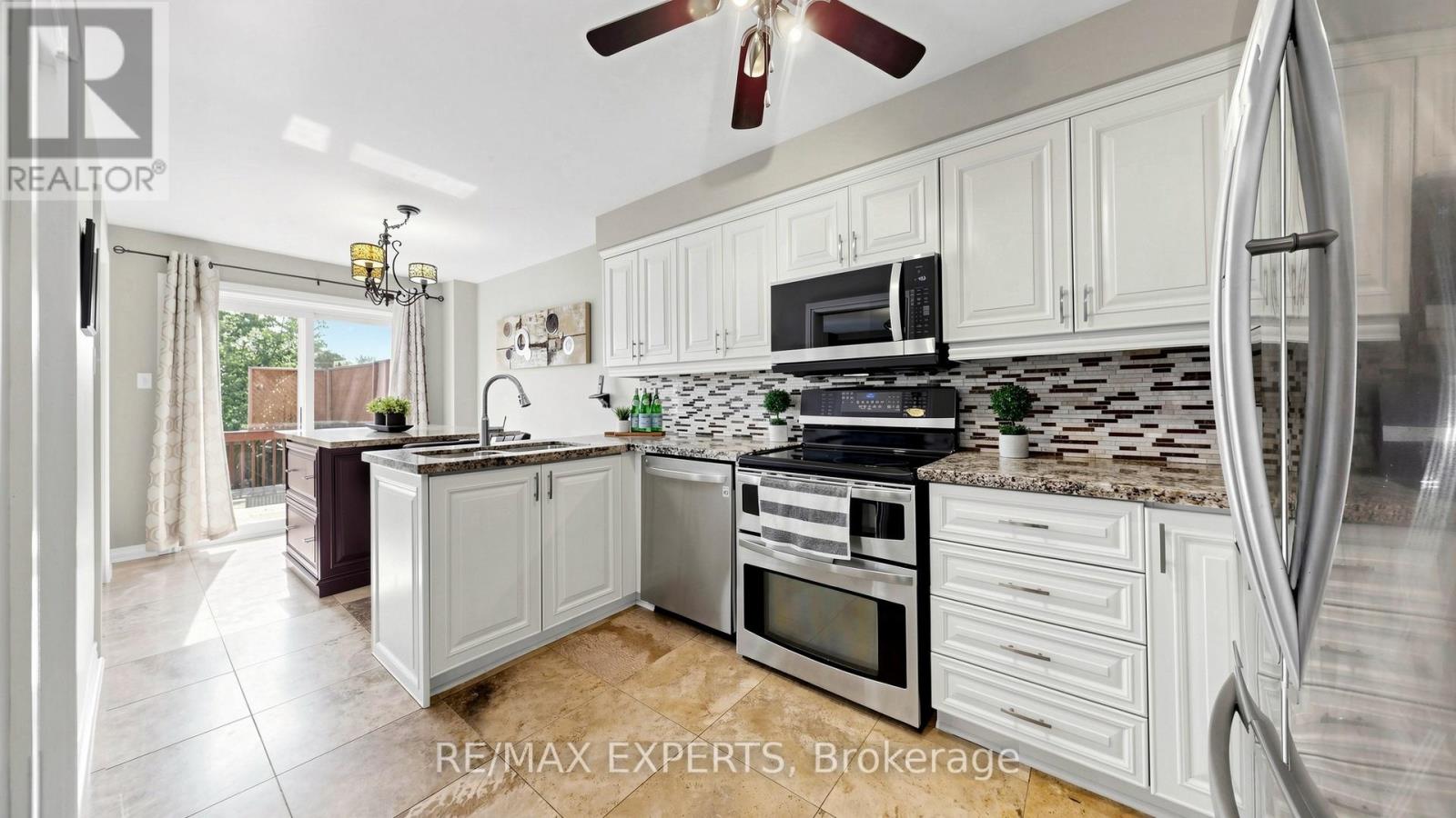 229 Rosanna Crescent, Vaughan, Ontario  L6A 2T3 - Photo 10 - N13210362
