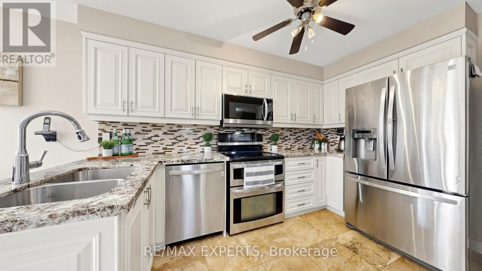 229 Rosanna Crescent, Vaughan, Ontario  L6A 2T3 - Photo 11 - N13210362